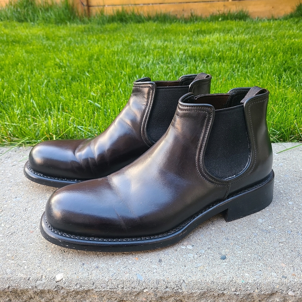 ⭐️HOST PICK⭐️ Prada Leather Chelsea Boots